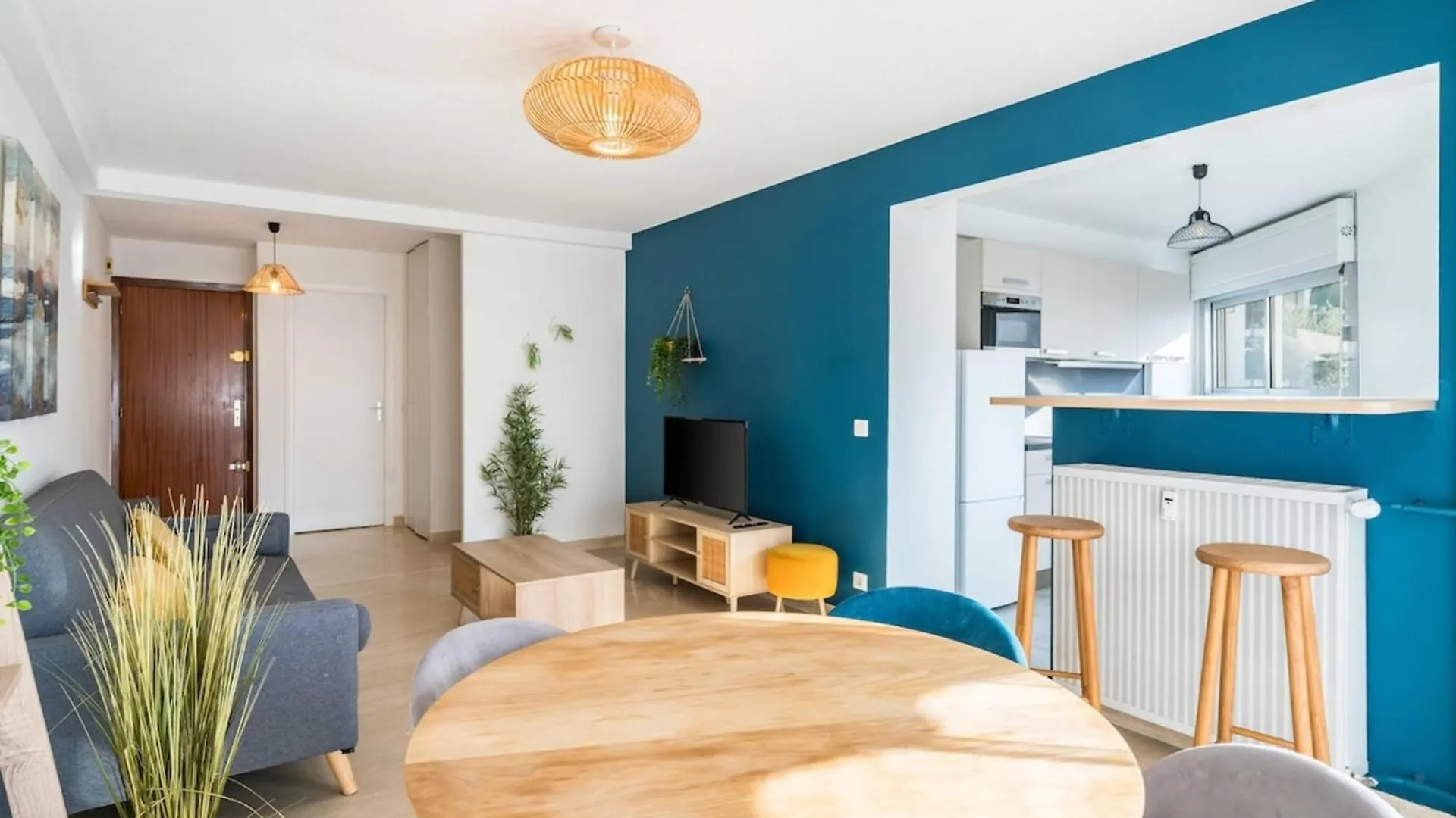 Nice One Bedroom In The Heart Of Cannes 0*,  France