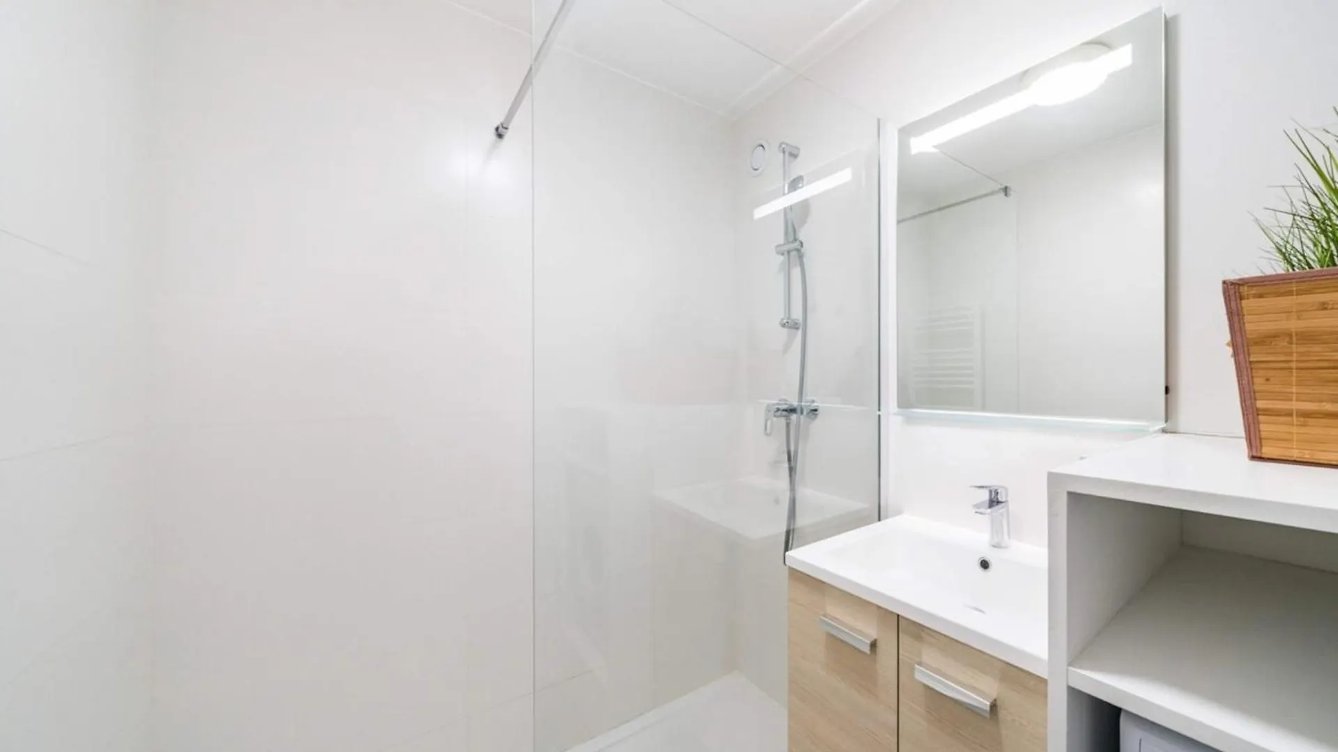 Nice One Bedroom In The Heart Of Cannes